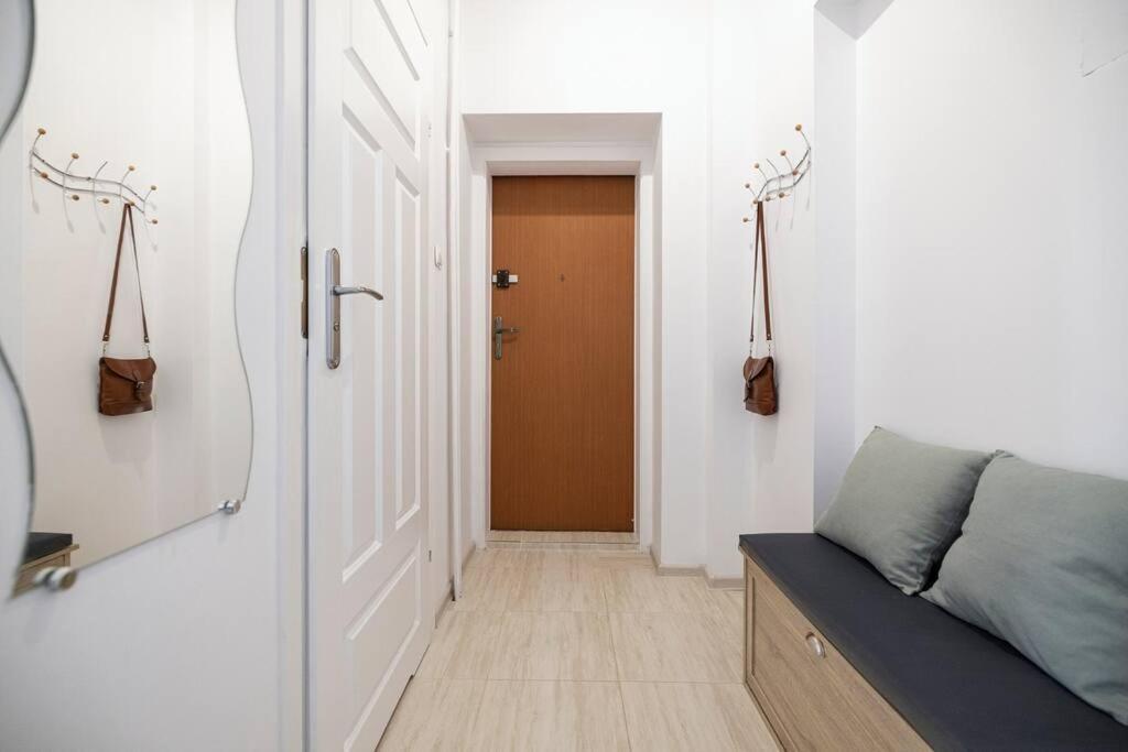 Roomsy Swietojanska Apartment *